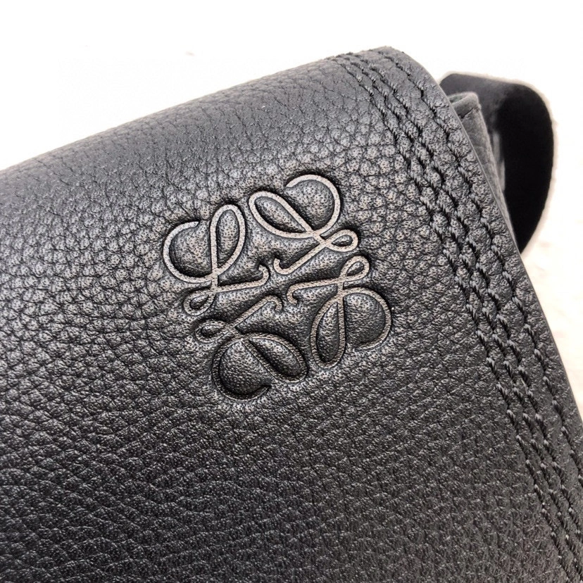 &MOMO- high quality version 317.12AA72-1100 military messenger XS calfskin item：B-B063I1808C